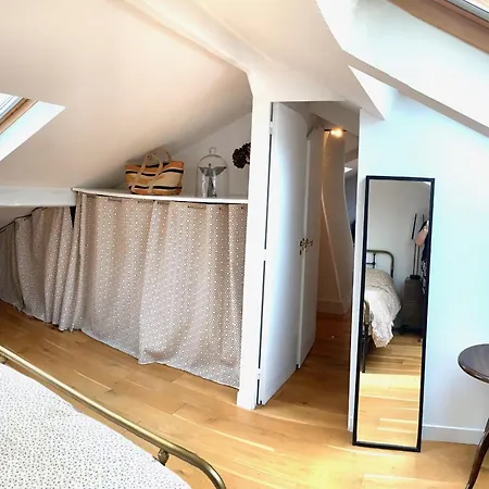 Spacious Comfortable Quiet Duplex Apartmán *